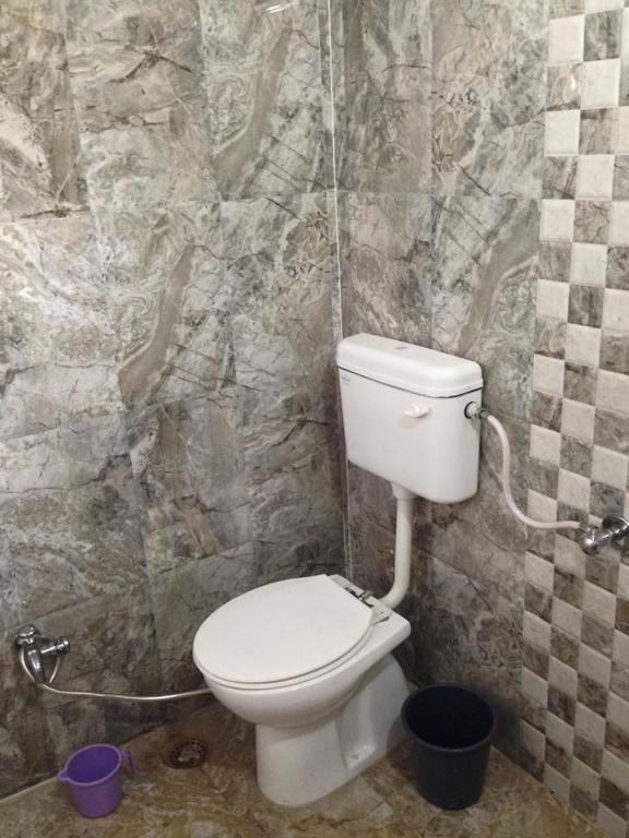 ורנאסי Paradise Inn Guest House מראה חיצוני תמונה