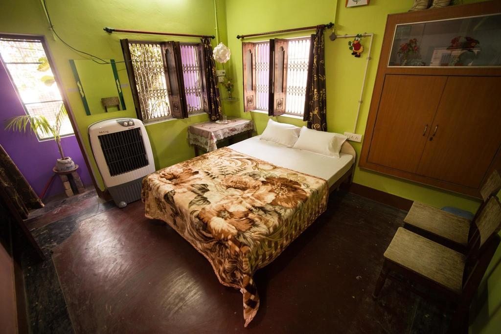 ורנאסי Paradise Inn Guest House מראה חיצוני תמונה